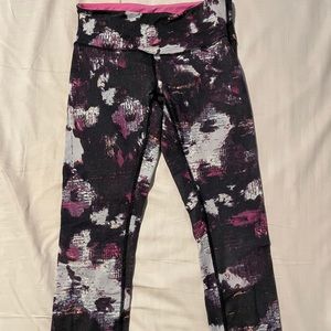Lululemon Wunder Under Cropped leggings